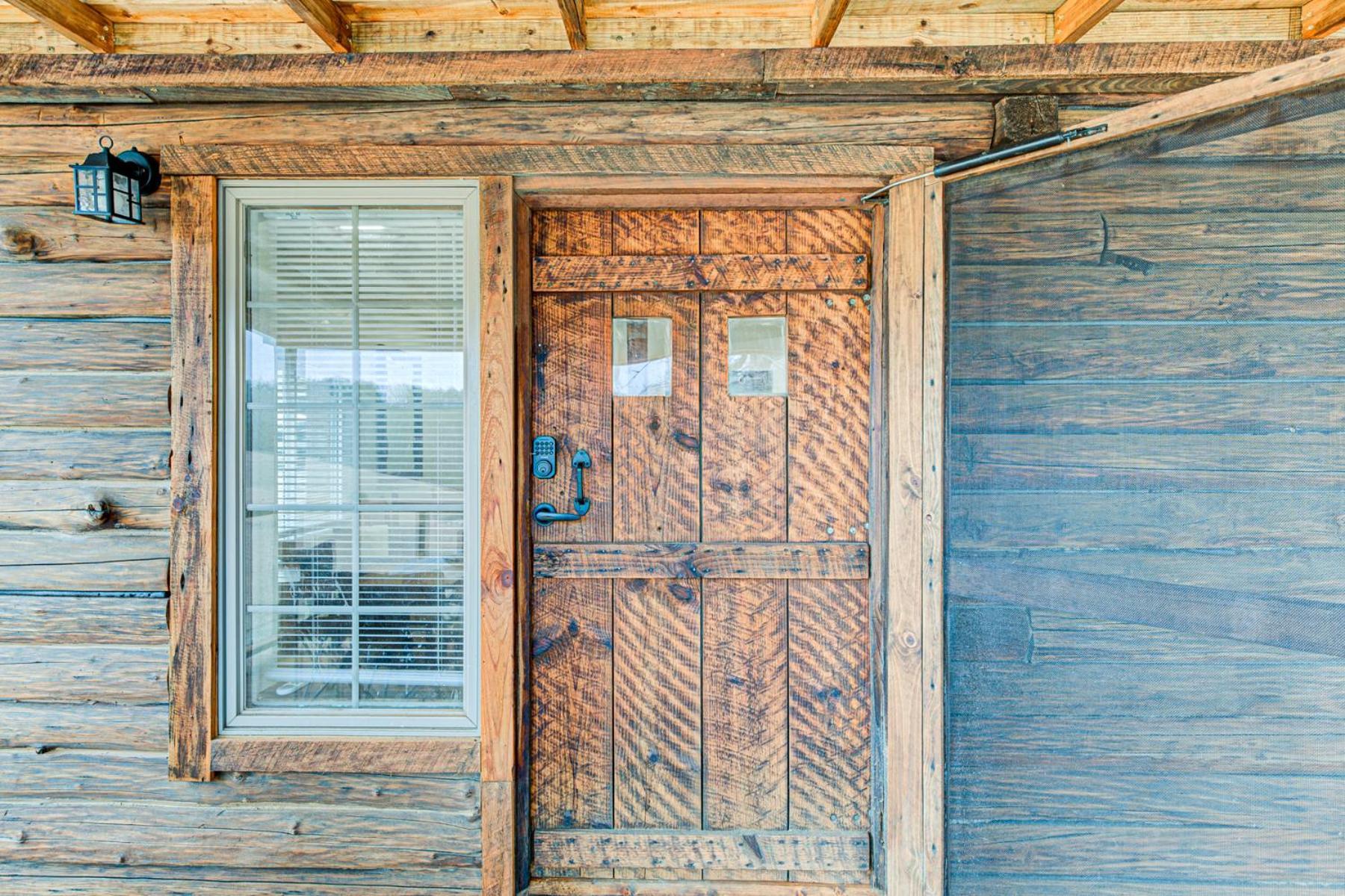Private Cabin-Country Setting-Views-2 Bd 1 Ba Sleeps 6-8 Beattyville Exterior photo